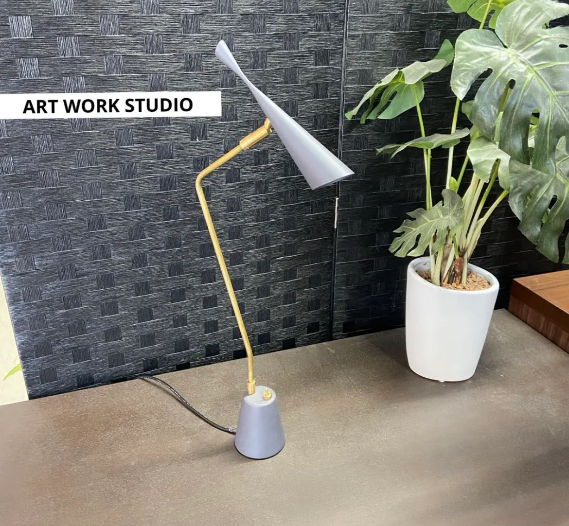 名古屋　中村区　アートワークスタジオ　ゴシップデスクライト　リサイクルショップ　買取　シンプー