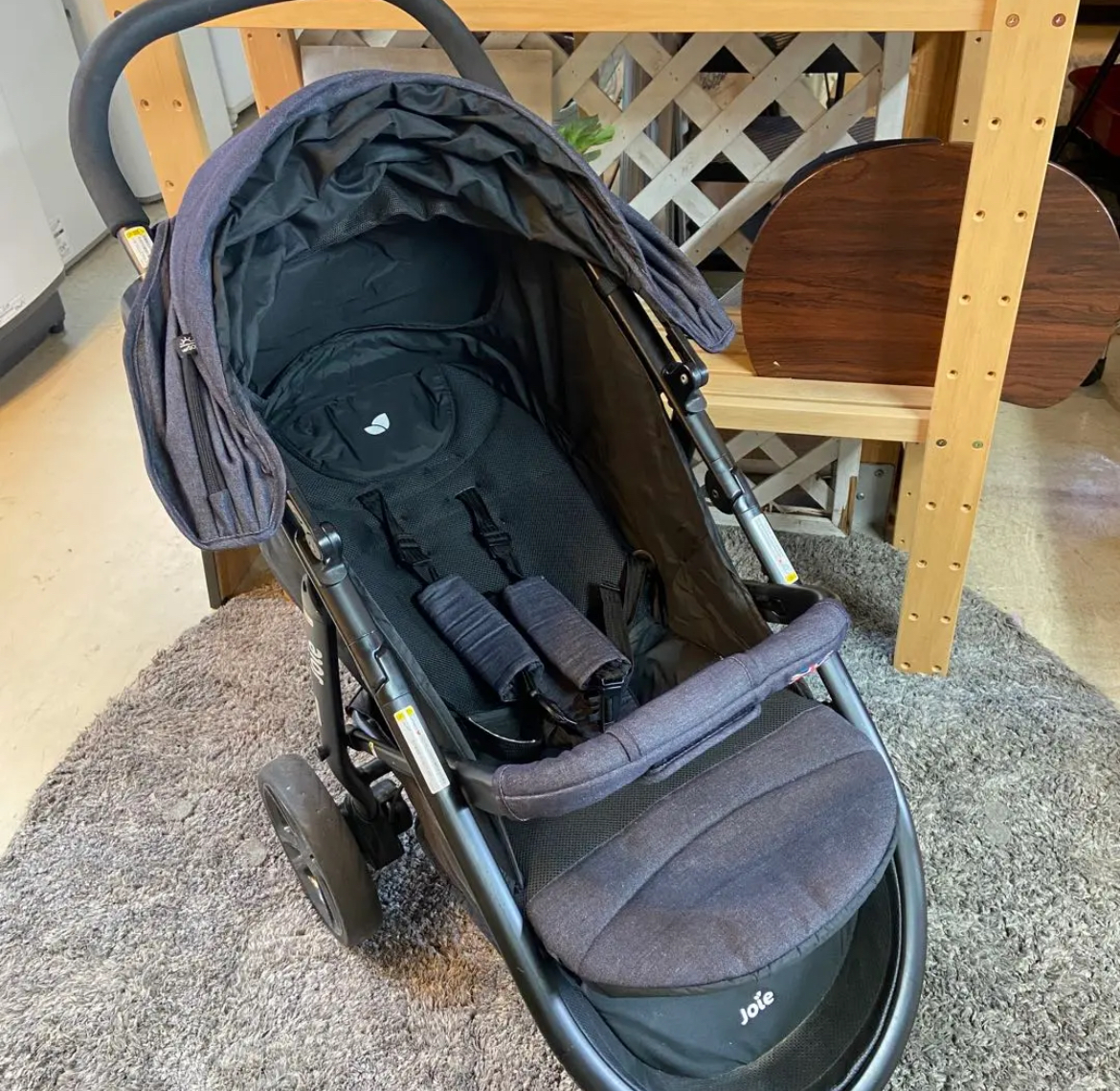 名古屋　中村区　Joie ジョーイ　ベビーカー ライトトラックス　カトージ　リサイクルショップ　買取　シンプー
