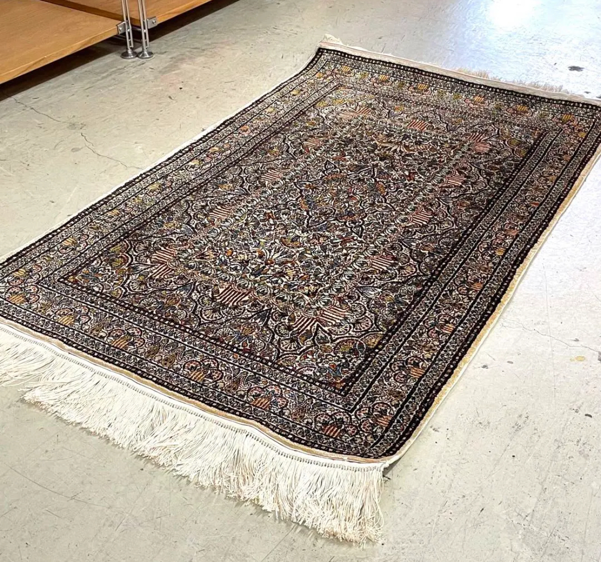 名古屋　中村区　シルク絨毯　エジプト製 ペルシャ調 川島織物　ラグ マット　140×75 リサイクルショップ　買取　シンプー