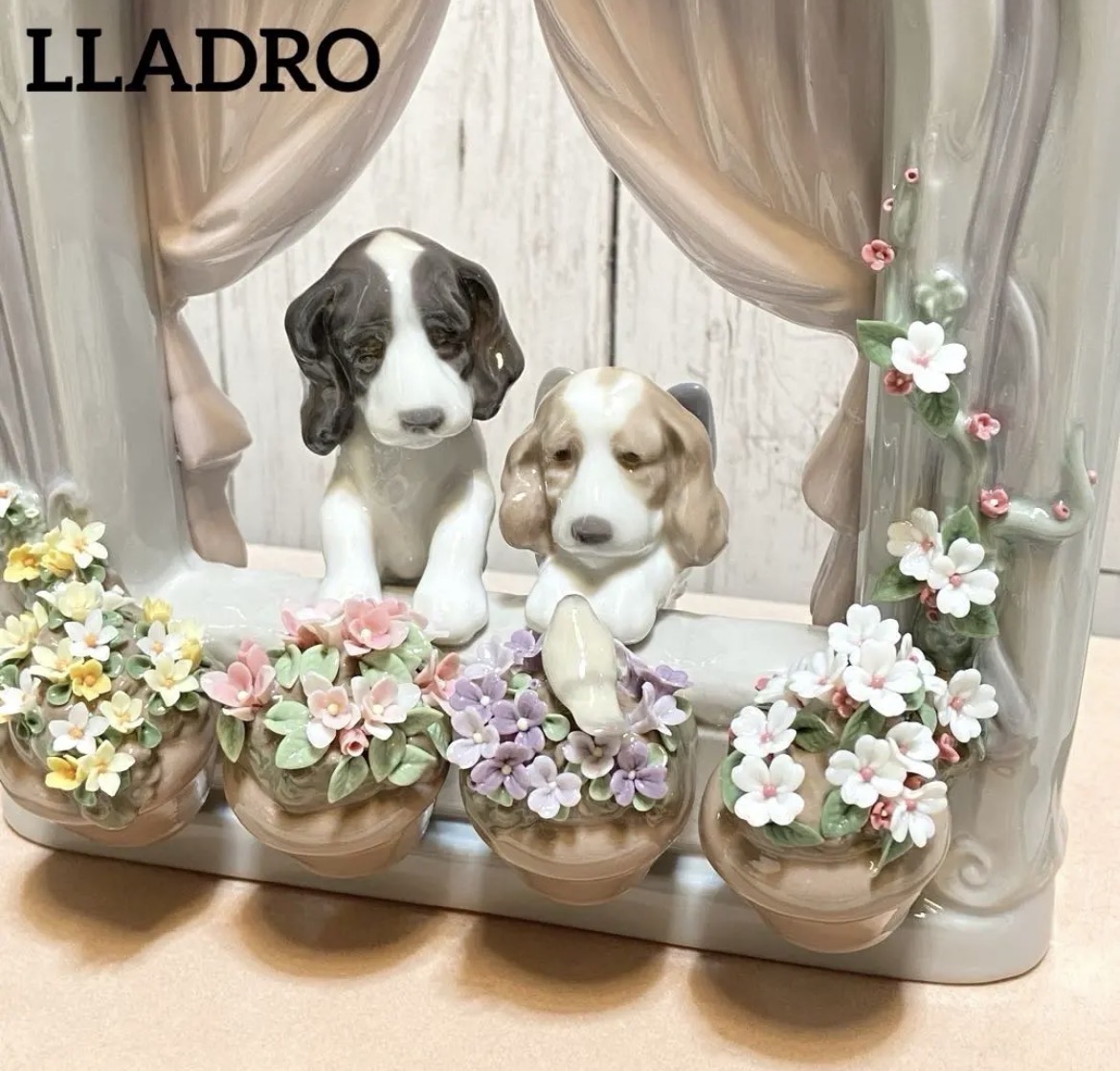 名古屋　清須　LLADRO リヤドロ　可愛いながめ　置物　陶器　ガラスケース付き　リサイクルショップ　買取　シンプー