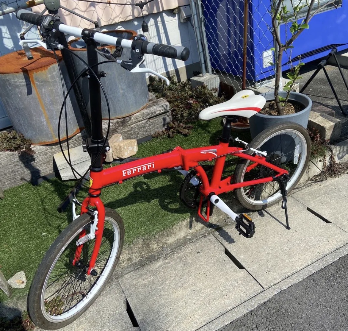 名古屋　清須　フェラーリ　折りたたみ自転車　20インチ　レッド　リサイクルショップ　買取　シンプー