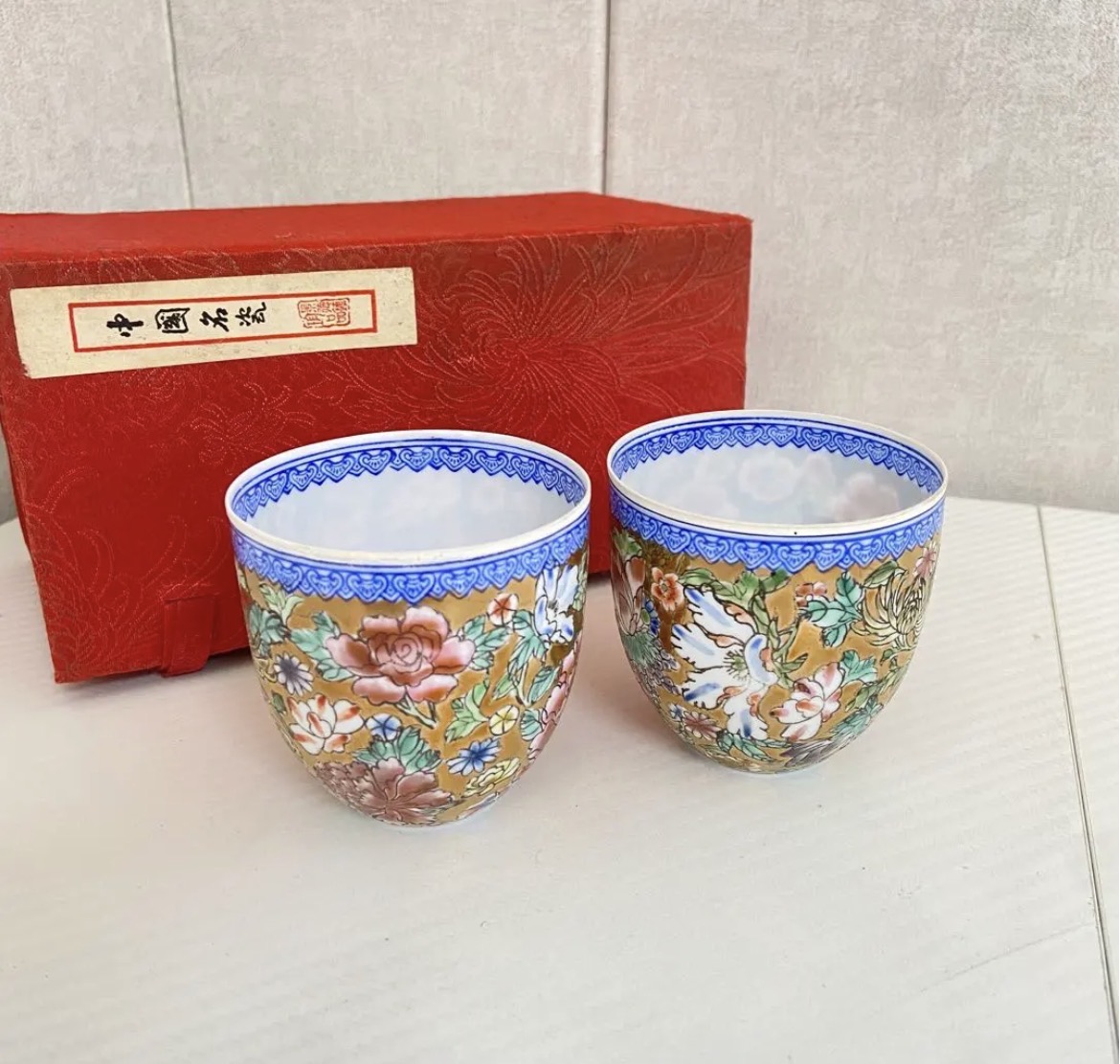 名古屋　西区　景徳鎮 器 杯 湯呑み 粉彩 薄胎磁 中国陶器　2客セット　リサイクルショップ　買取　シンプー