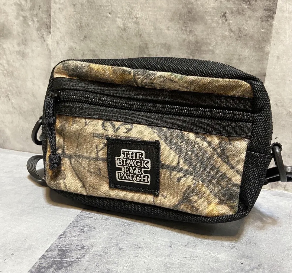 名古屋　港区　BLACK EYE PATCH ブラック　アイ　パッチ　ショルダーバッグ　リサイクルショップ　買取　シンプー