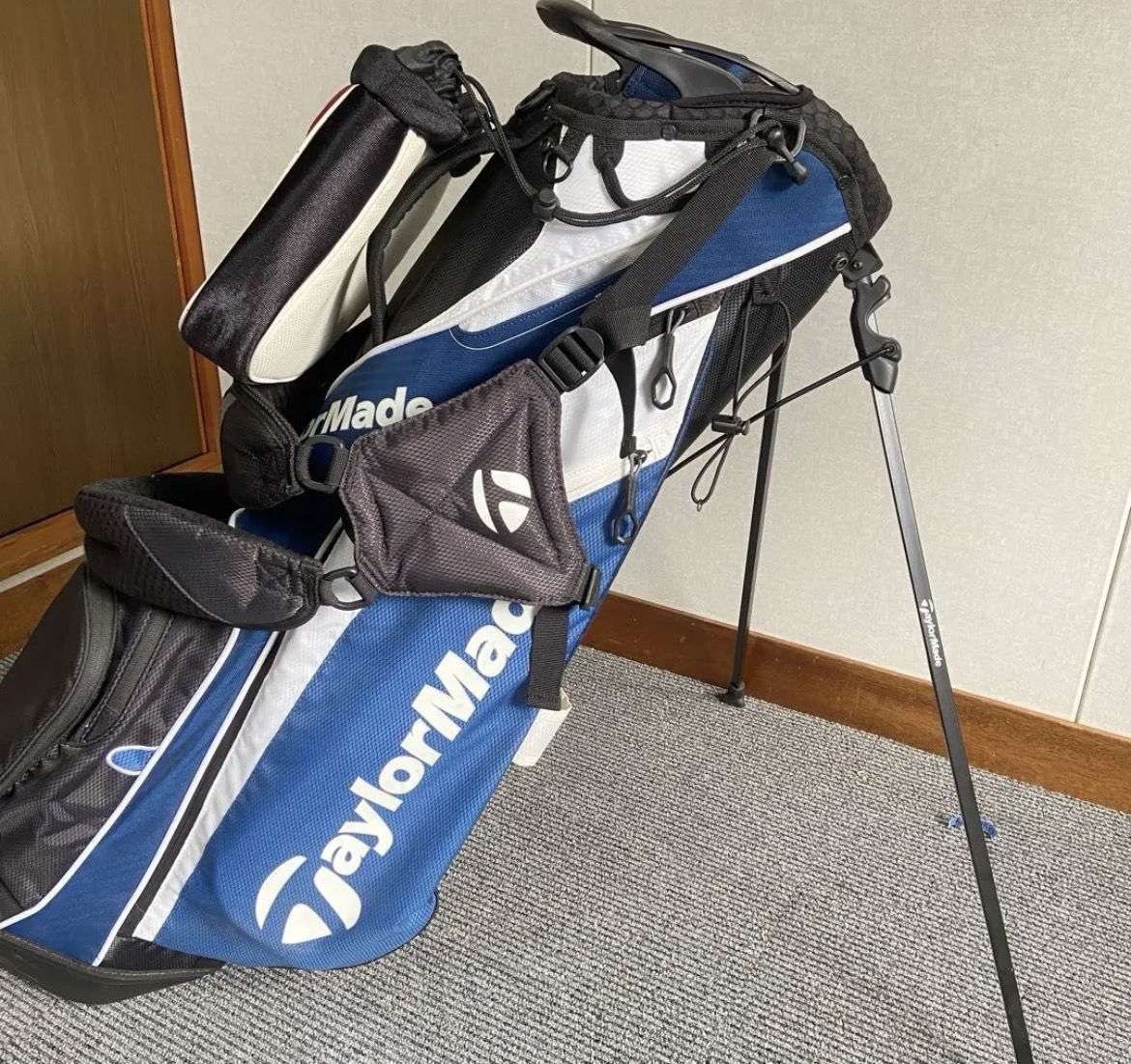 名古屋　清須　TaylorMade テーラーメイド　スタンド式キャディバッグ　ヘッドカバー付き　リサイクルショップ　買取　シンプー