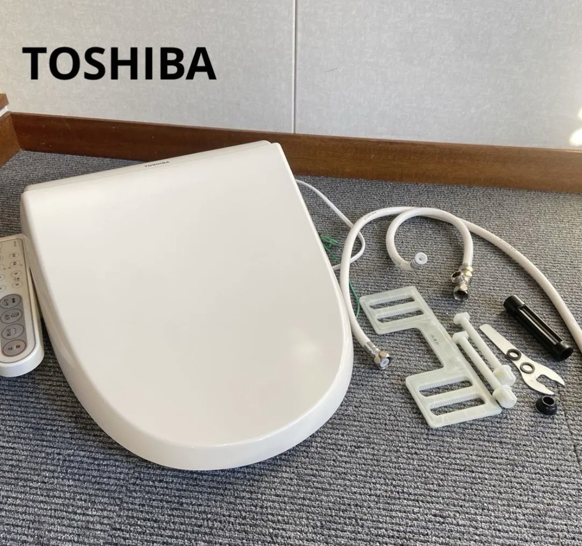 名古屋　南区　TOSHIBA 温水洗浄便座 ウォシュレットSCS-S300 2024年製　リサイクルショップ　買取　シンプー