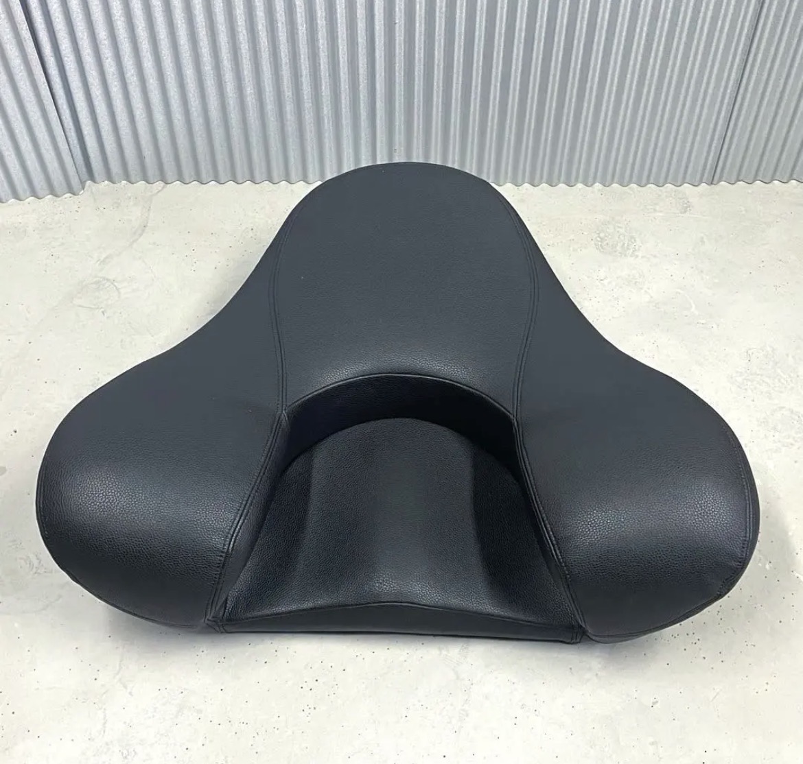 名古屋　南区　RussellME リトリートチェア 瞑想チェア あぐらチェア ヨガ 座椅子　リサイクルショップ　買取　シンプー